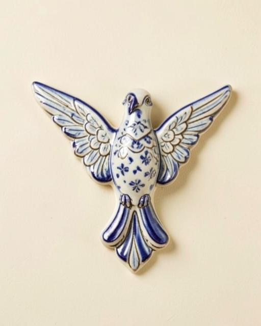 Bordallo Swallow